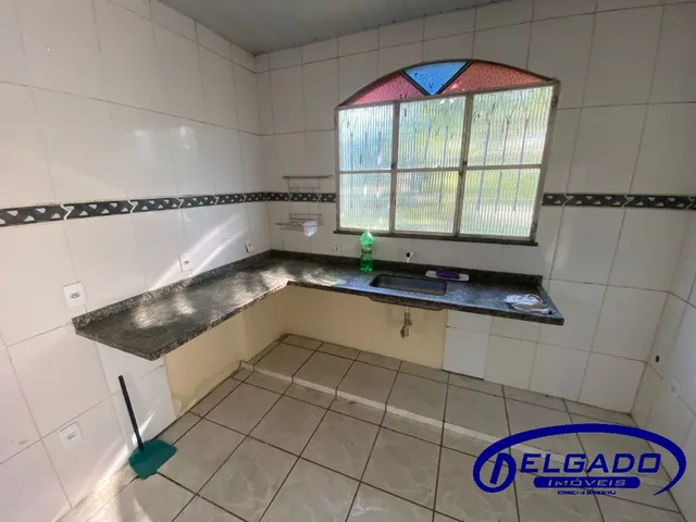 Imagem 4: DELGADO aluga CASA INDEPENDENTE com 2 quartos, GARAGEM COBERTA e quintal em Ampliação