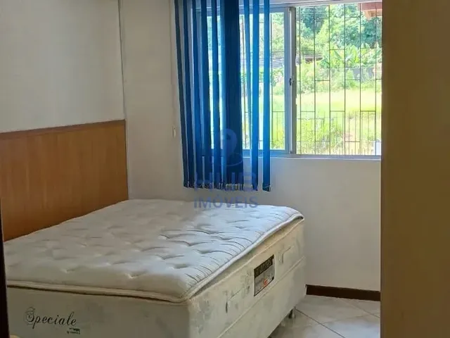 Imagem 14: Casa com 3 dormitórios e 2 vagas de garagem em São José/SC