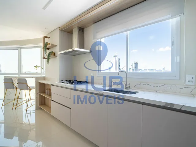 Imagem: Apartamento com 4 Dormitórios À Venda