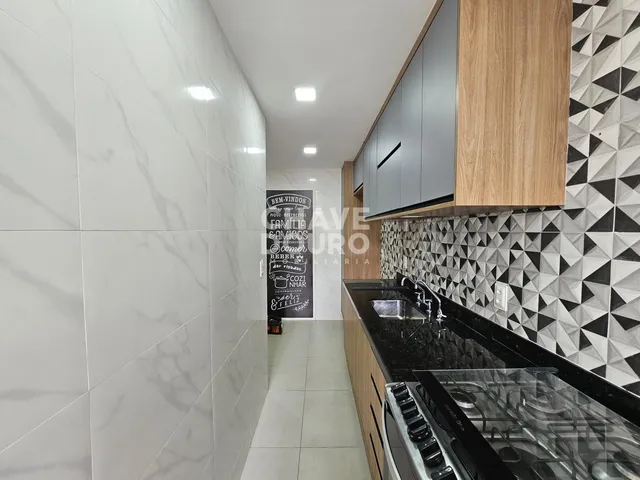 Imagem 9: Apartamento de 2 quartos + dependência, varanda, 2 vagas e elevador
