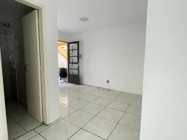 Imagem 10: Apartamento para Venda em Pelotas, Fragata, 3 dormitórios, 1 banheiro, 1 vaga