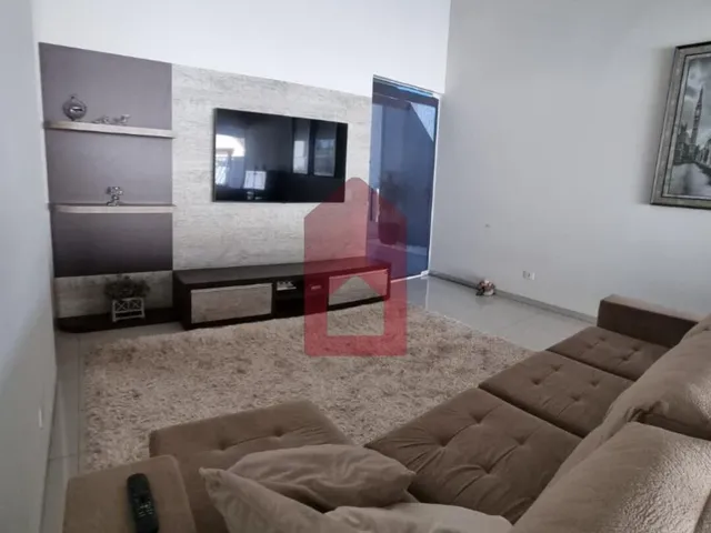 Imagem 12: Propriedade de Alto Padrão com Piscina