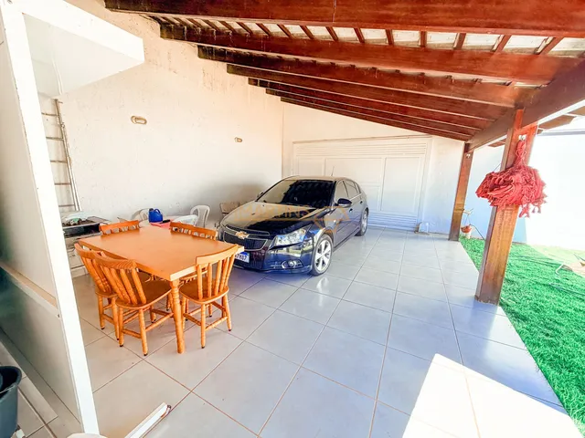Imagem 5: Casa à venda no bairro Santiago - Araguari/MG