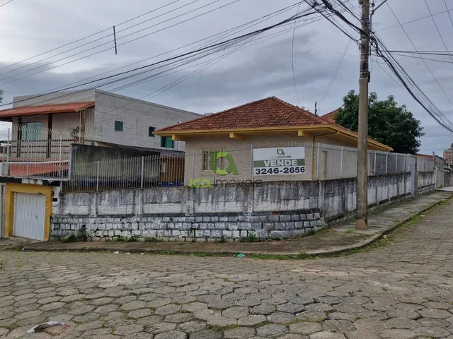 Imagem 9: Casa de Esquina com 3 Dormitórios e Edícula no Jardim Atlântico
