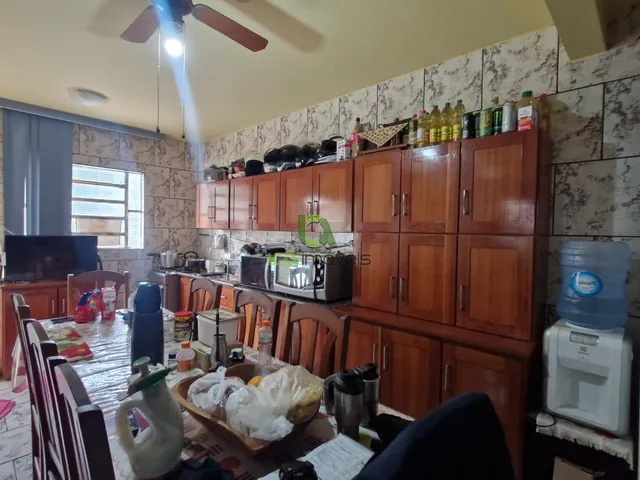 Imagem 12: Casa de Esquina com 3 Dormitórios e Edícula no Jardim Atlântico