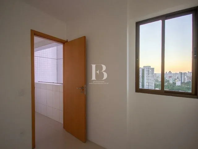 Imagem 7: Apartamento espaçoso e completo na Torre: o lar perfeito para sua família! 97m² com 3