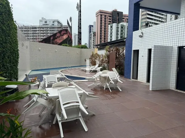 Imagem 4: Apartamento À Venda Todo Mobiliado com 74M² em Aflitos, Recife/Pe