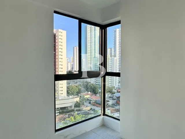 Imagem 2: Apartamento com 62m³. São 3 quartos e 1 vaga de garagem em Casa Forte - Recife/PE