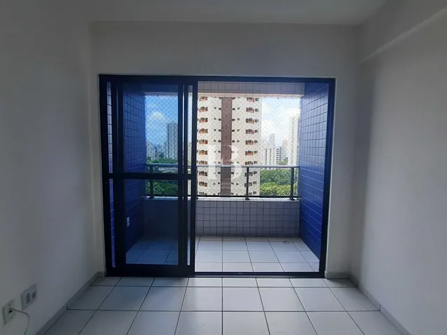 Imagem 14: Apartamento a VENDA com 3 Quartos, closet e 2 Vagas de Garagem na Torre, Recife/PE