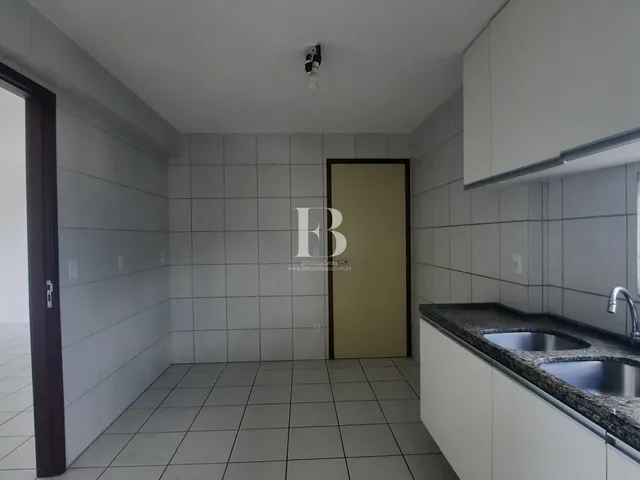 Imagem 16: Apartamento a VENDA com 3 Quartos, closet e 2 Vagas de Garagem na Torre, Recife/PE