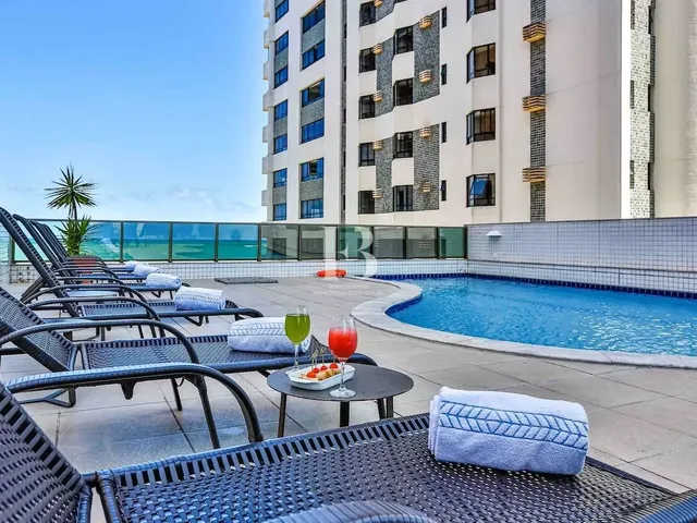 Imagem 2: Flat Localizado na charmosa Av. Boa Viagem, esse apartamento é a escolha perfeita para