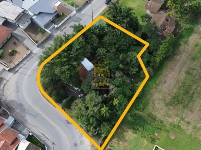 Imagem: Terreno de Esquina com Edificação