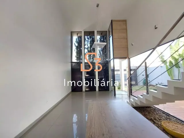 Imagem 3: Casa para locação no Alto Umuarama: 3 quartos, 1 suíte, 2 salas, 1 banheiro, 4 vagas