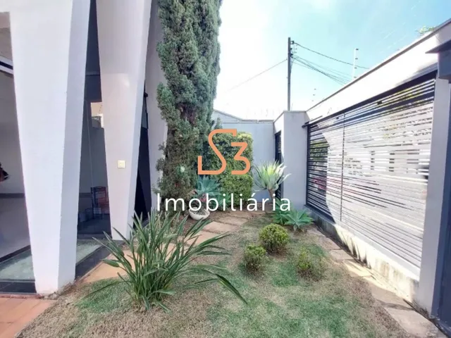 Imagem 15: Casa para locação no Alto Umuarama: 3 quartos, 1 suíte, 2 salas, 1 banheiro, 4 vagas