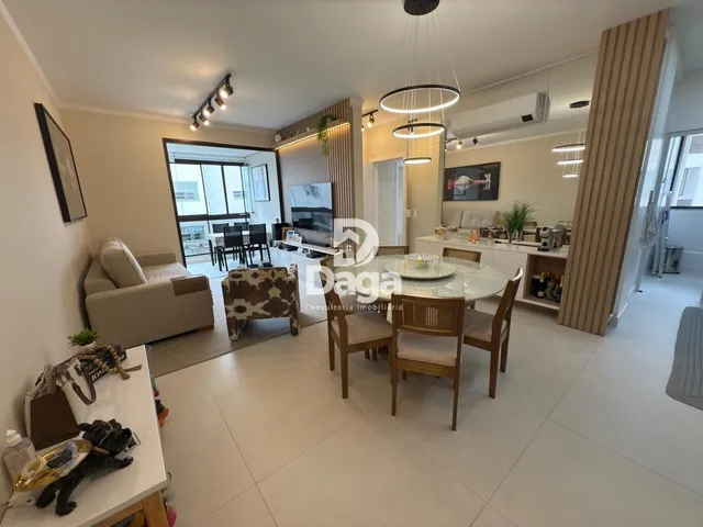 Imagem: Apartamento de Três Dormitórios em Condomínio