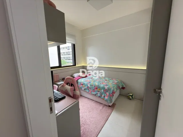 Imagem 13: Apartamento de Três Dormitórios em Condomínio Clube na Cachoeira Bom Jesus