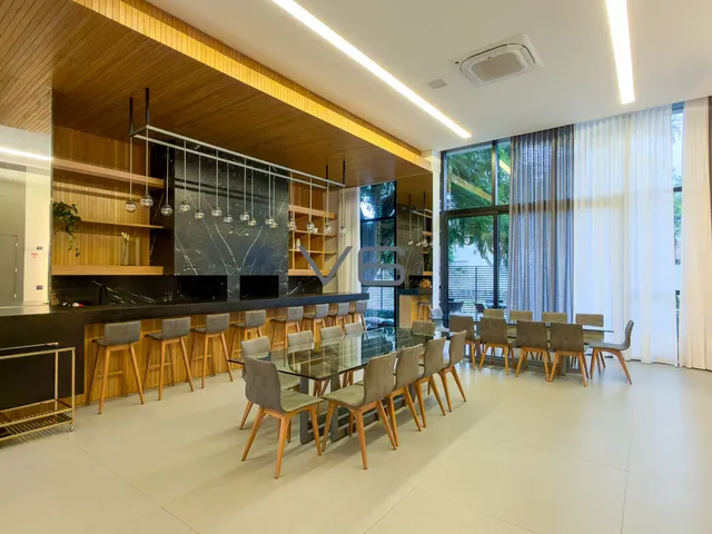 Imagem 5: Apartamento Alto Padrão com 3 suítes, 4 vagas de garagem, 176m² privativos, no Batel