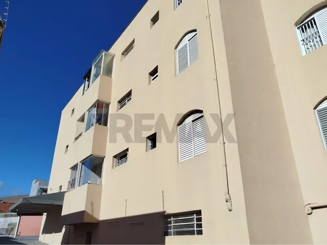 Imagem: O apartamento possui 2 Dormitórios, 1 Banheiro, 1 Vaga na