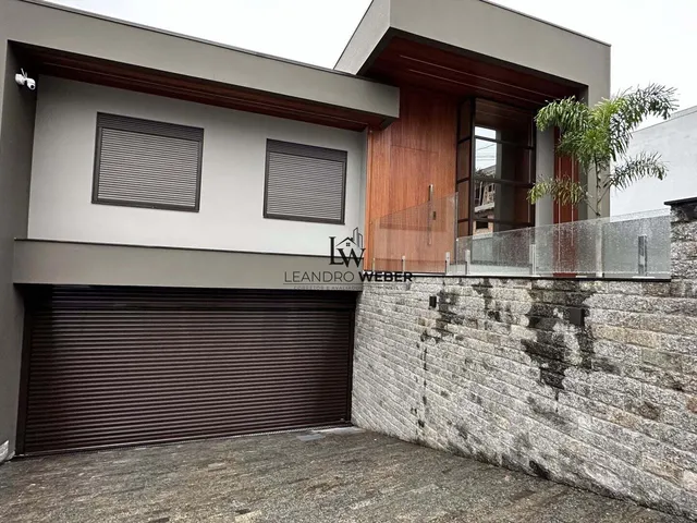 Imagem: Casa Alto Padrão - 220m² em São José