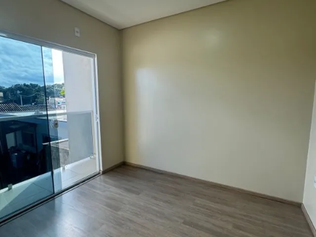 Imagem 6: CASA RESIDENCIAL em JOINVILLE - SC, ESPINHEIROS
