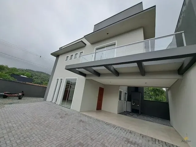 Imagem: Casa Sobrado de esquina com 132m² em Pirabeiraba