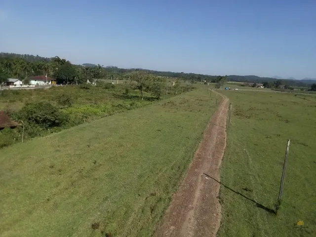 Imagem: Área Rural localizada na Estrada da Ilha