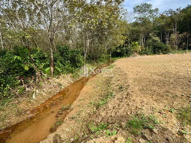 Imagem 6: Terreno Plano com Riacho na Rota da Ferradura em Guarapari - 1.000 m² com Segurança e