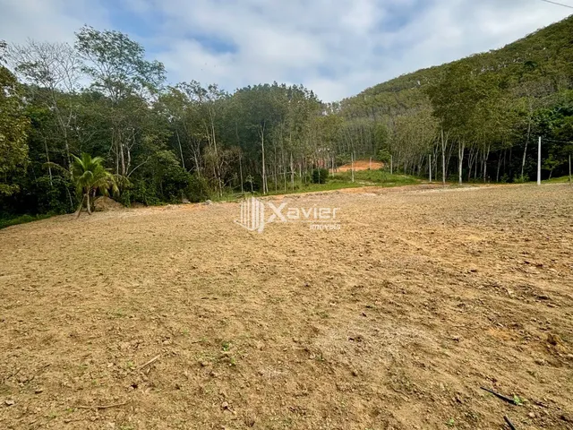 Imagem 3: Terreno Plano com Riacho na Rota da Ferradura em Guarapari - 1.000 m² com Segurança e