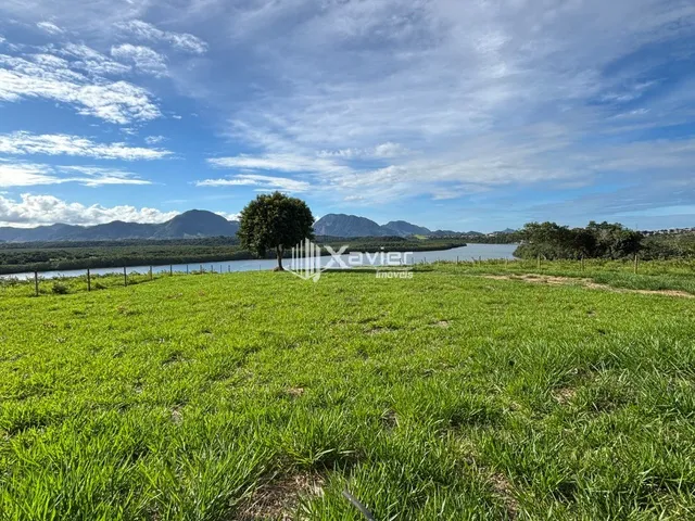 Imagem 3: Terrenos de 20.000 m² a 40.000 m² com vista para o canal em Guarapari/ES, frente para
