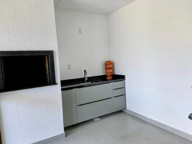 Imagem 10: Casa à venda em Garopaba-SC, bairro Quinta dos Açores: 3 quartos, 1 suíte, 1 sala, 3