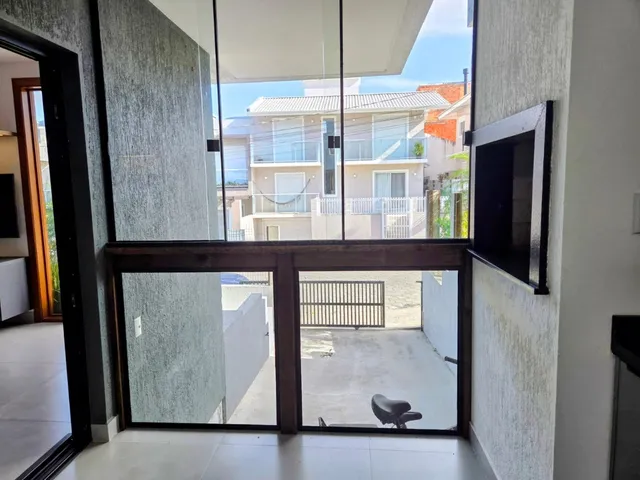 Imagem 15: Casa à venda em Garopaba-SC, bairro Quinta dos Açores: 3 quartos, 1 suíte, 1 sala, 3