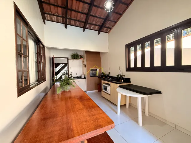 Imagem 8: Excelente casa plana averbada no Saguaçu !!