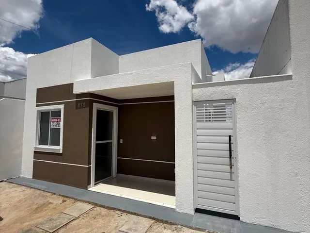 Imagem: A casa possui 2 Dormitórios, 1 Banheiro, 1 Vaga na