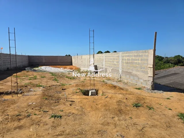 Imagem 7: Construa seu projeto em Guarapari: terreno plano, murado e pronto para receber a casa que