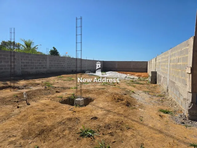 Imagem 2: Construa seu projeto em Guarapari: terreno plano, murado e pronto para receber a casa que