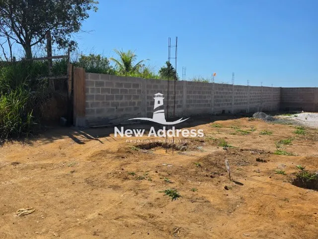 Imagem 5: Construa seu projeto em Guarapari: terreno plano, murado e pronto para receber a casa que
