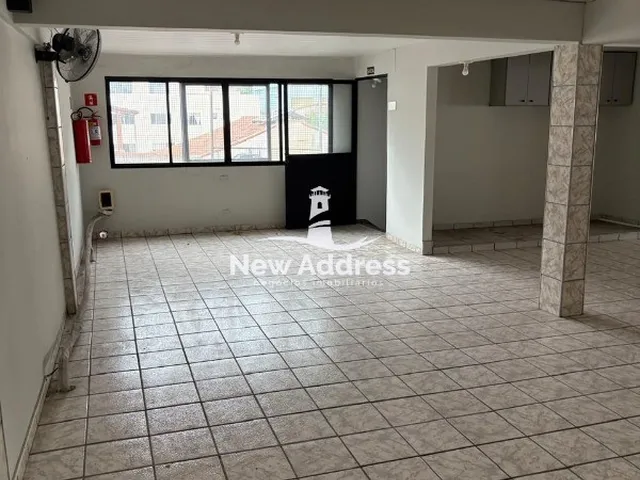 Imagem 11: Invista em um imóvel com múltiplas possibilidades: prédio com 3 pavimentos e grande