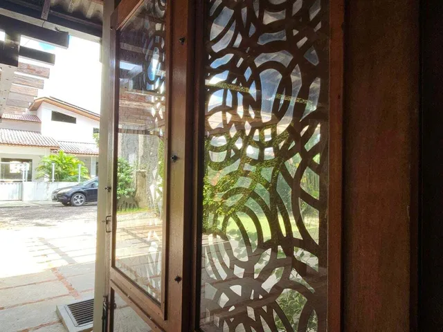 Imagem 5: Casa à Venda com Quarto Externo e Garagem no Cypress Garden
