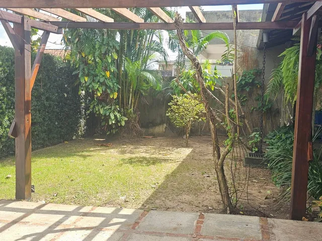 Imagem 5: Oportunidade no Cypress Garden – Casa com Suíte e Área de Lazer Completa