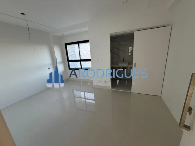 Imagem 12: Apartamento em Alphaville I à Venda com 3 quartos, 3 suítes e 128m² - Nascente Total