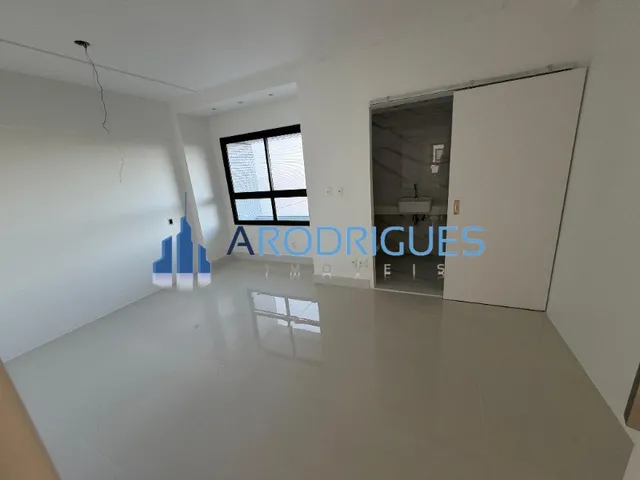 Imagem 6: Apartamento em Alphaville I à Venda com 3 quartos, 3 suítes e 128m² - Nascente Total