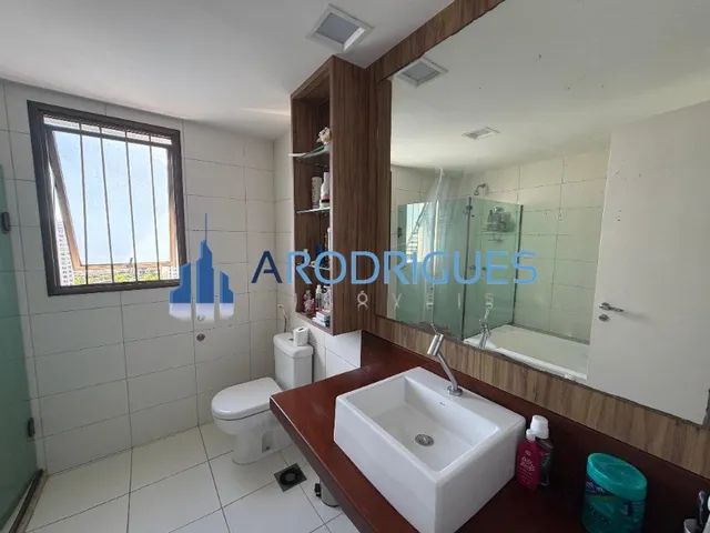 Imagem 16: Imperdível: Apartamento de Luxo em Salvador-BA, 243m², 3 Suítes + Home Office, 4 Vagas