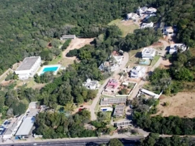 Imagem: Terreno à venda no bairro Agronomia - Porto