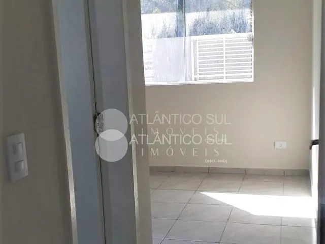 Imagem 11: Casa à venda, com ampla suíte, Saint´Etienne, MATINHOS - PR