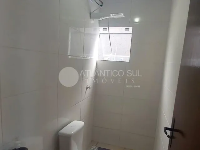 Imagem 9: Casa na Praia com 2 Quartos, 1 banheiro, Sala, cozinha, área de serviço