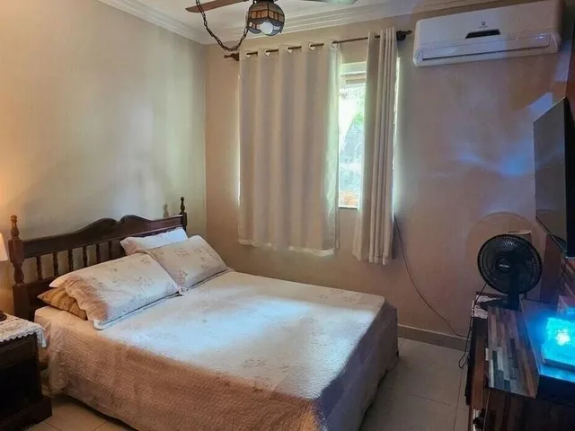 Imagem 4: Casa de 3 Quartos em Condomínio com Piscina e Academia