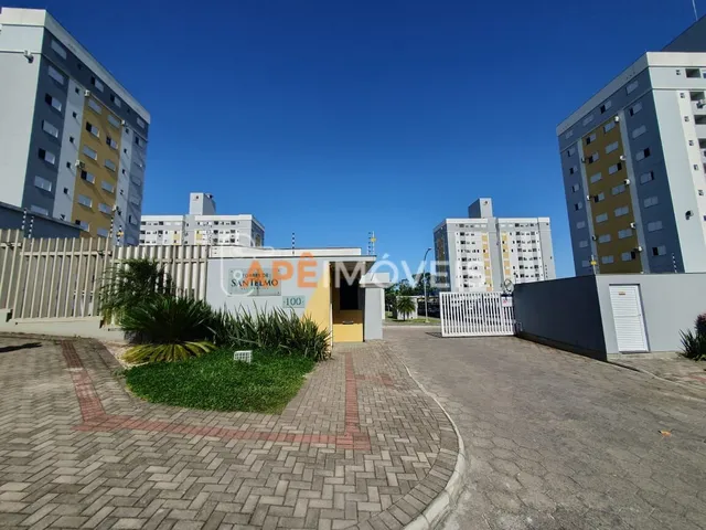 Imagem: O apartamento possui 2 Dormitórios, 1 Banheiro, 1 Vaga na