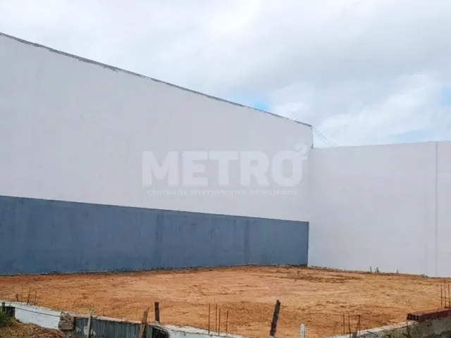 Imagem: Terreno à venda aterrado na Av. 7 de Setembro