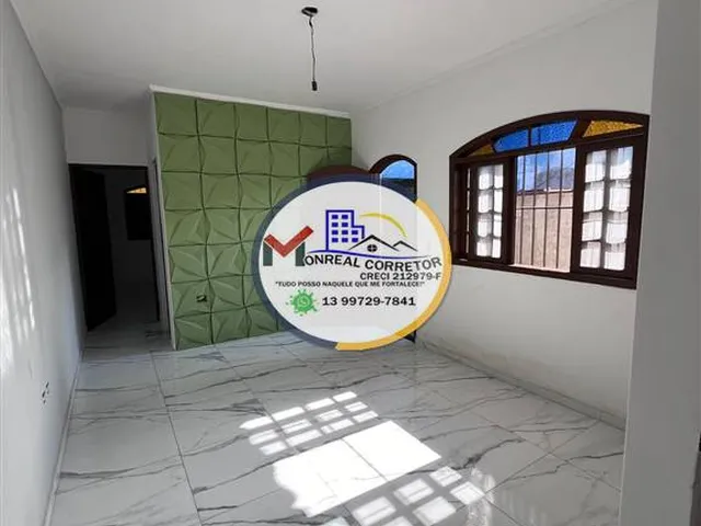 Imagem: Casa reformada lado praia a passos do mar