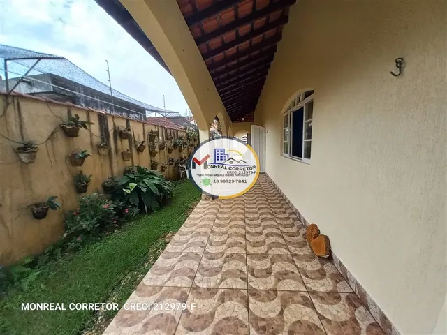Imagem 6: CASA ELEGANTE LOTE INTEIRO A PASSOS DO MAR
